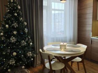 Продам  современную 2-комнатная квартира с дизайнерским ремонтом в 30 