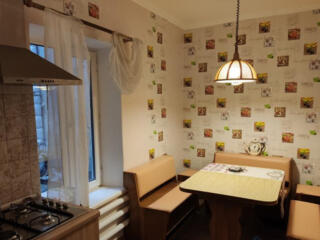 Продам просторную 3  квартиру на Дерибасовской