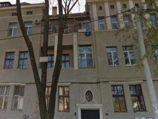 Двухуровневая квартира 190  кв.м.  в Центре Одессы