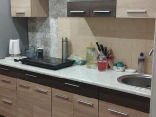 1-комнатная с ремонтом и мебелью, ул. Грушевского. Срочно!