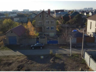 Двухэтажный дом в Фонтанке по цене участка.