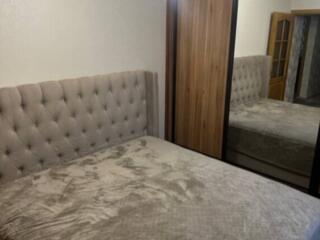 Продается 4 комнатная квартира возле 9 школы.