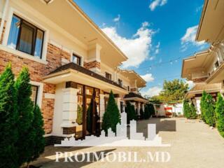 Vă propunem spre chirie această сasă în 3 nivele amplasată în sect. ..