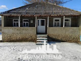 Vă propunem spre vânzare această casă în Criuleni, s. Pașcani, cu ...