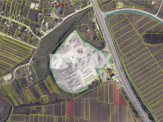 Teren pentru construcții 5 ha, amplasat strategic pe traseul Chișinău–