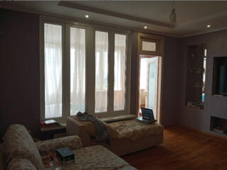 3-комнатная кв. на проспекте Шевченко возле парка Победы!