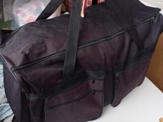 Большая дорожная сумка.