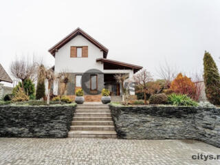 Casa - 320  m²  , Chisinau