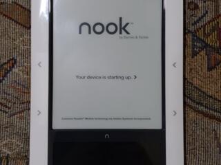 Электронная книга Barnes & Noble Nook с Wi-Fi и 3G.