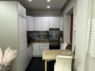 Продаж 1кімнатної квартири студії по вул. Бастіонна 10. Квартира ...