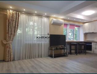 Продаж Печерськ 1 кімн. квартири студії вулиця Бойчука (Кіквідзе) 34 .