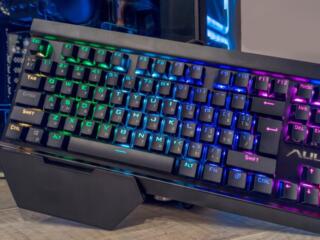 Продам механическую клавиатуру