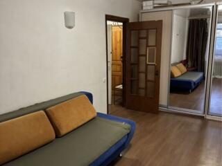 Сдам 1-комнатную квартиру на Заболотного/ Жолио Кюри