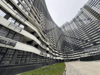 В продаже двухкомнатная квартира в одном из самых элитных комплексов .