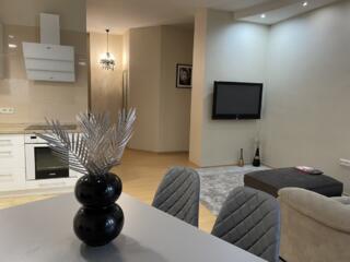 2 комнатная квартира в кирпичном доме на Таирова - Цветок