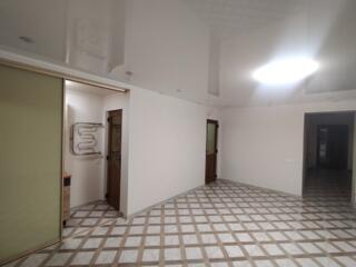 Продам!  Офисное помещение на Ак.Филатова/Черемушки, с ремонтом !