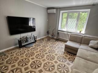 4-х комнатная, Центр, автономное отопление!