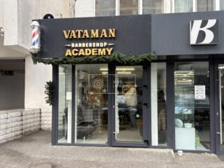 Se oferă spre chirie spațiu comercial în prima linie, sectorul ...