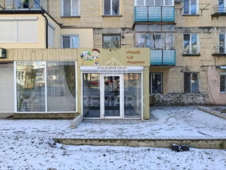 Spre chirie spațiu comercial la parter, într-o zonă cu flux intens ...