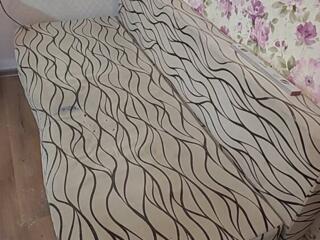 Продается диван недорого, требует ремонта