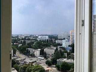 Трехкомнатная квартира в ЖК Четыре Сезона"