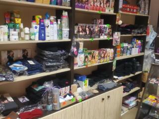 Витрина и шкафы