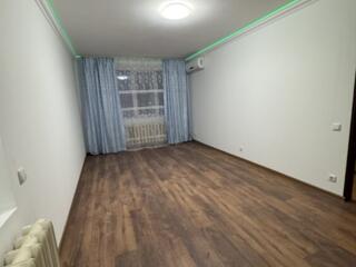 1-комнатная 1/9 Кр. Казармы (м-н "Тирас") с ремонтом