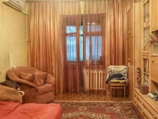 В продаже двухкомнатная квартира в отличном жилом состоянии в районе .