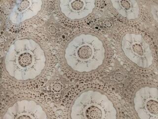 Старинные скатерти, покрывала, салфетки ручной работы, огромный выбор.