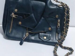 Оригинальная сумка с дизайном «куртка»