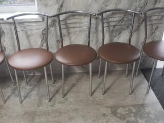 Продам новые Стулья, Табуретки