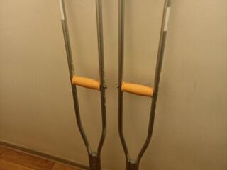 Продаю Костыли Телескопические