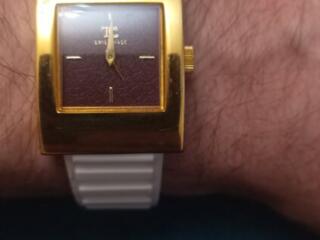 Женские часики