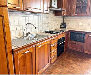 Продам 4-х комнатную квартиру в элитном ЖК Велмакс