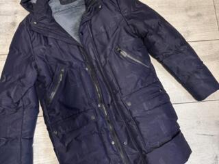 Продам зимнюю куртку в отличном состоянии