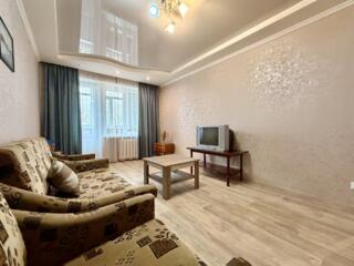 Продаж двокімнатної квартири на проспекті Миру (р-н магазину Таврія В)