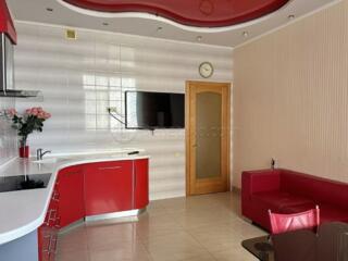 Код: 1357. Квартира с двумя спальнями на Французском бульваре.