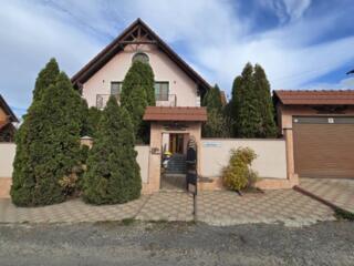 Casă 180 m. p. Dumbrava