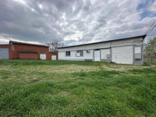 Продам бизнес 1400 кв. м на участке 28 соток 6 зданий с землей 