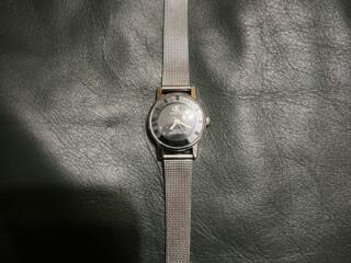 Продам часы женские кэвинклаин