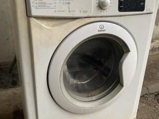 Продам стиральную машину