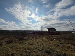 Продам участок в Суклее с незавершенным строительством