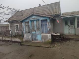 Продам возле Одессы Яски два дома на 28 сотках. Просторный двор, дом .