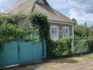 В продаже кирпичный дом, тёплый, общей площадью 80 м2, 7 соток земли. 