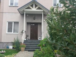 Продам дом  180м в Бурлачей Балке