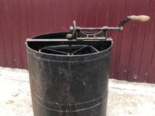 Продам медогонку для сбора меда