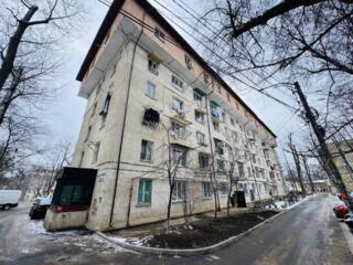 Sec. Riscani, str. Nicolae Dimo. Parc Boris Glavan. 2 camere bilateral