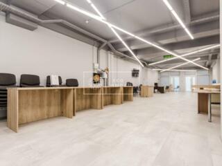 Se oferă în chirie oficiu, 200 m.p., situat în sect. Centru, str. 31 .