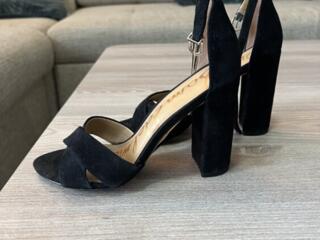 Vand sandale din SUA (marime US 7 - EU 37-38) / продаю сандалии из США