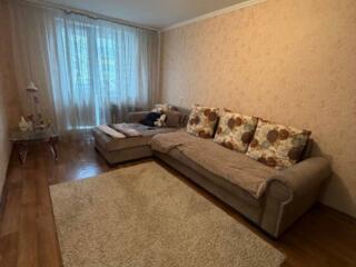 Продается 2-комнатная Дик